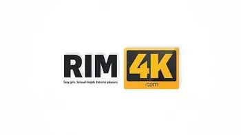 RIM4K. Guy is happy because the delivery girl licks his ass as a bonus