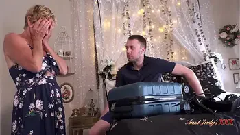 AuntJudysXXX - Busty Mature Stepmom Ms. Molly gets a facial from her Stepson