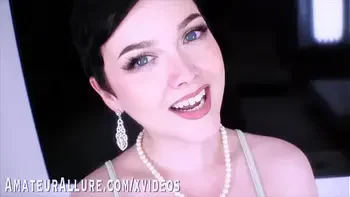 Jade Valentine & Bella Luna Provide Oral Pleasures