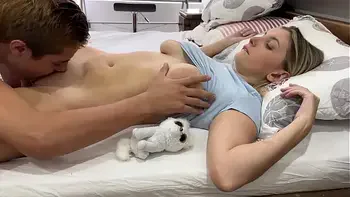 I take my stepdaughter's virginity and she liked it