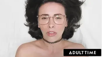 ADULT TIME - How Women Orgasm With Casey Calvert