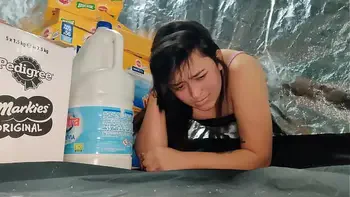 Stuck stepmother asking for help receives anal orgasm