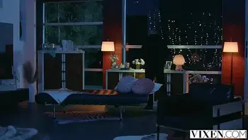 VIXEN Superstar Violet & bodyguard give in to temptation