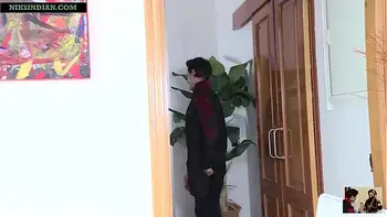 ईद के दिन अपने दोस्त की बीबी की बुर और दुबूर दोनों चोद डाला