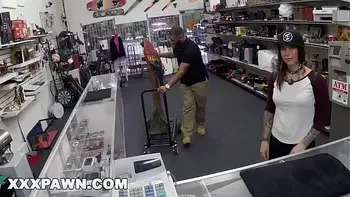 XXX PAWN - Felicity Feline Is Fine And Willing To Work For It. That's A Good Combination!