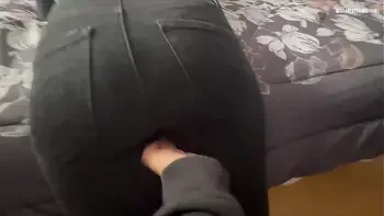 No te preocupes madrastra yo te voy a satisfacer como nadie.