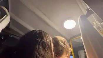 Mi madrastra dice no, pero su vagina dice si!!!