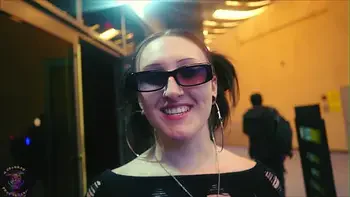 Super Hot White Slut Raven Vice Gets Greeted And Seduced By Old Man At The Golden Gate Casino In Las Vegas