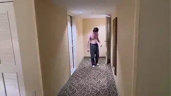 Hot Milf Danni Jones Gives Horny Masseuse A Foot Job