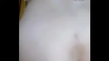 哆彩次元 DCCY-3217 照顾生病在家的嫂子，忍不住诱惑内射嫂子