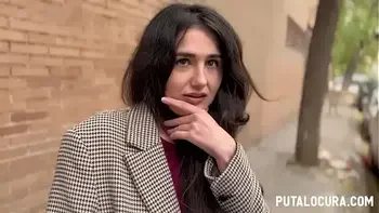 PutaLocura - Pillada a la sensual Laura Hardkinks