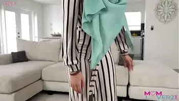 Hijab Stepmom Lilly Hall Wants to Breed S2-E3