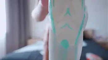 Pad fetish solo girl