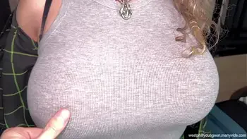 Squirting GILF Muffy Slayer Anal