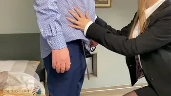 secretary gets face fuck and deepthroat