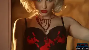 Sexy MILF blonde Carissa White hot posing in lingerie