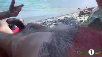 Exposer la queue de Nico