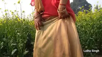 Indian Best XXX village Pissing XXX Public Porn.