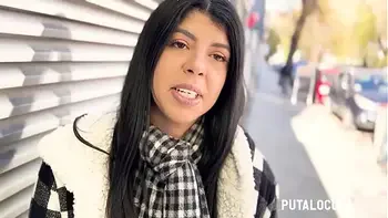 PutaLocura - Sexy brasileña Karoll Ferraz se folla a Torbe y traga su lefa en pillada.