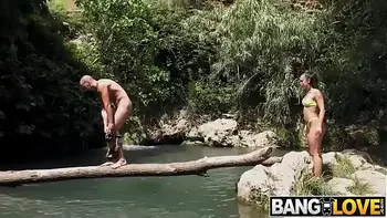 A Splashy Public Fuck Anastasia Brokelyn