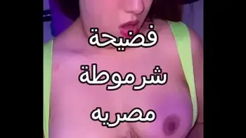 سكس عربى نار فضيحة الشرموطة المصرية المتناكة تتناك من عنتيل صعيدى كسم زبك بيوجع اووووى قطعتلى الكلوت