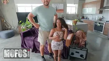 JMac Pours Oil On Mini Stallion's Bubble Butt Before She Twerks For Him Making His Dick Harder - MOFOS