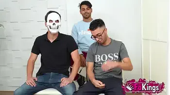 3 Guys wanna bang Rubi Vergara! Which one of 'em she will have CRAZY SEX with??