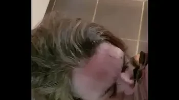 Esclave F aux pieds, humiliee 9 octobre 2020