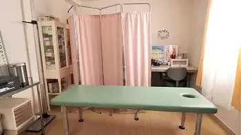 声が出せない絶頂授業で10倍濡れる人妻教師　玉城夏帆