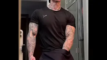 Stroking My Massive Cock and Flexing For You Before Cumming