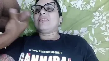Transei com a minha sogra lésbica e gozei na boca dela
