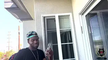 Sexy Babe Elsie Deep Throats And Rides Rome Major's Huge Hard Cock!