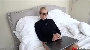 Nerd Hot step Mother Fucks - Sarah Vandella