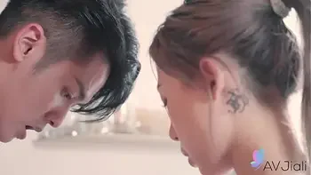 Sexy Chinese girl Lin Siyu hard fucks with a boyfrend on the kitchen.