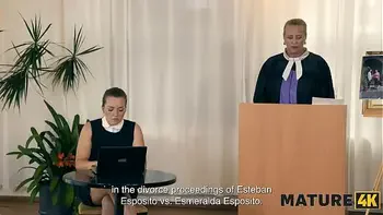 MATURE4K. Old Elle with huge tits fucked her gardener in doggy and ended up in court