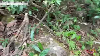 Fomos pegos transando na cachoeira - De férias com Damiana