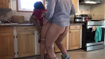 Turkish stepmom is SHOCKED when her stepson licks his own cum out of her pussy