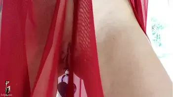 Arabic girl wants two hands in her own ass