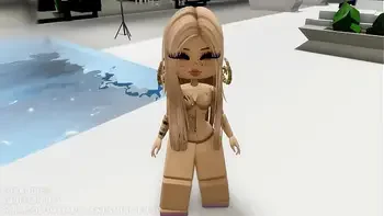 ROBADDIES - AUDITION N°3 - SARA HOT COLOMBIAN GIRL GIVES A BLOWJOB IN THE SWIMMING POOL