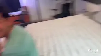 Parejas swinger hacen su primer intercambio de parejas real