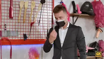 SHAME4K. His Mom’s best friend turned out to be a dominatrix and he had pleasure to fuck her