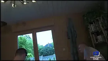 Orgie pour trois salopes affamées