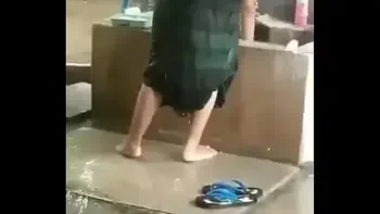 ရေချိုးချောင်းရိုက်