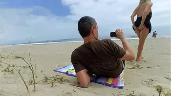 Stranger milf's ass fails public anal test..