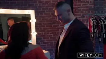 WIFEY Fit Hotwife Vanessa Arizona Gets Ultimate BBC Experience While Hubby Watches