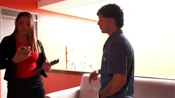 Real estate agent gets a horny client and offers him extra services