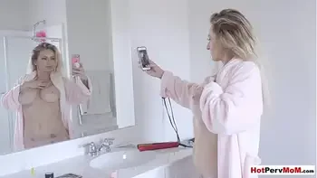 Fucking my busty Polish MILF stepmother in the bath