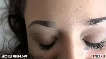 Развратная подружка дала парню в анальную дырку