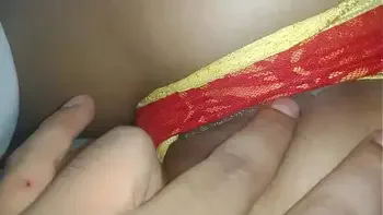 Mi amigo me manosea después de la fiesta