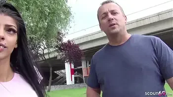 german scout stiefvater bringt seine 18 jahre junge stieftochter zum casting